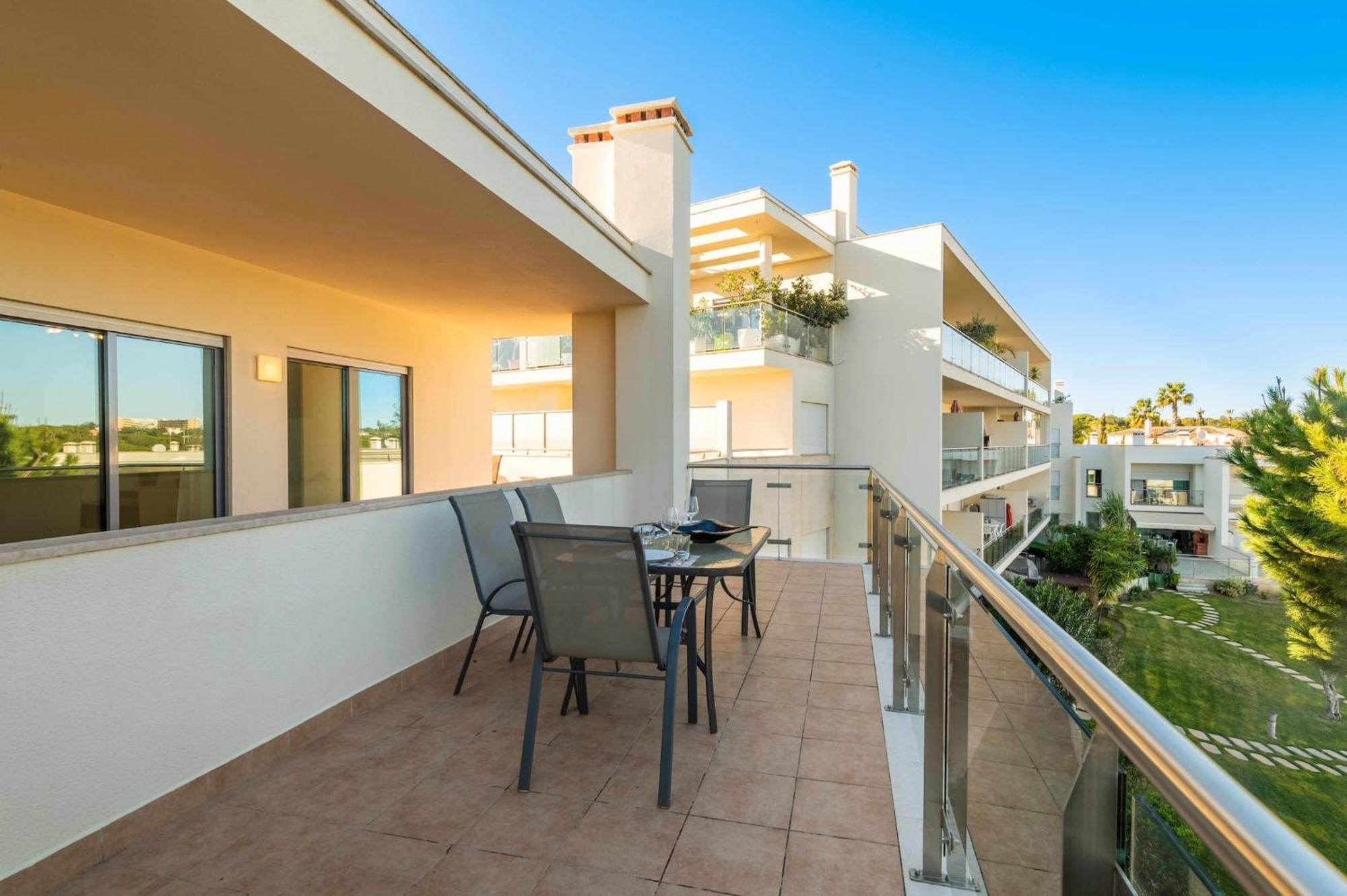 Apartment Balaia Residense Penthouse 2 Bedroom With Pool
